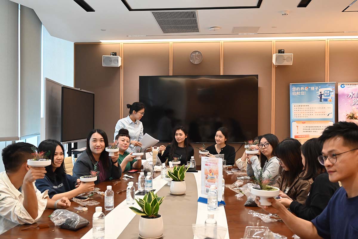 活動(dòng)回顧 | 金輝華集團(tuán)組織開展“健康護(hù)航”、“藝術(shù)療愈”主題活動(dòng)！